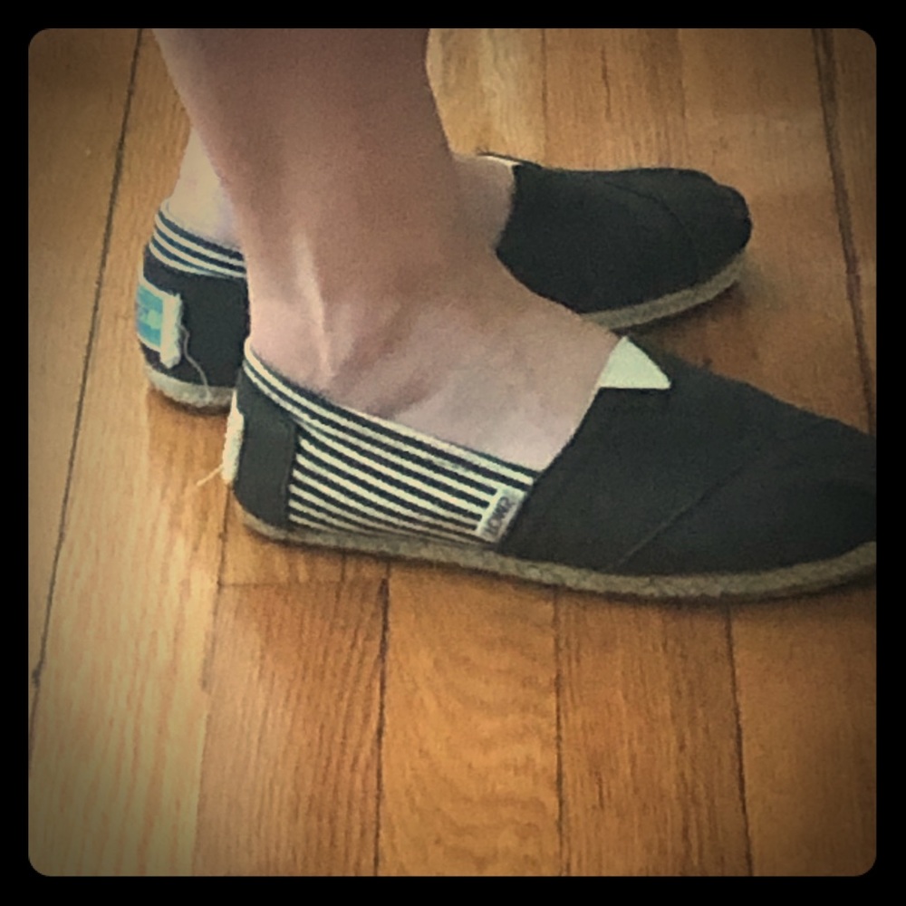 Toms